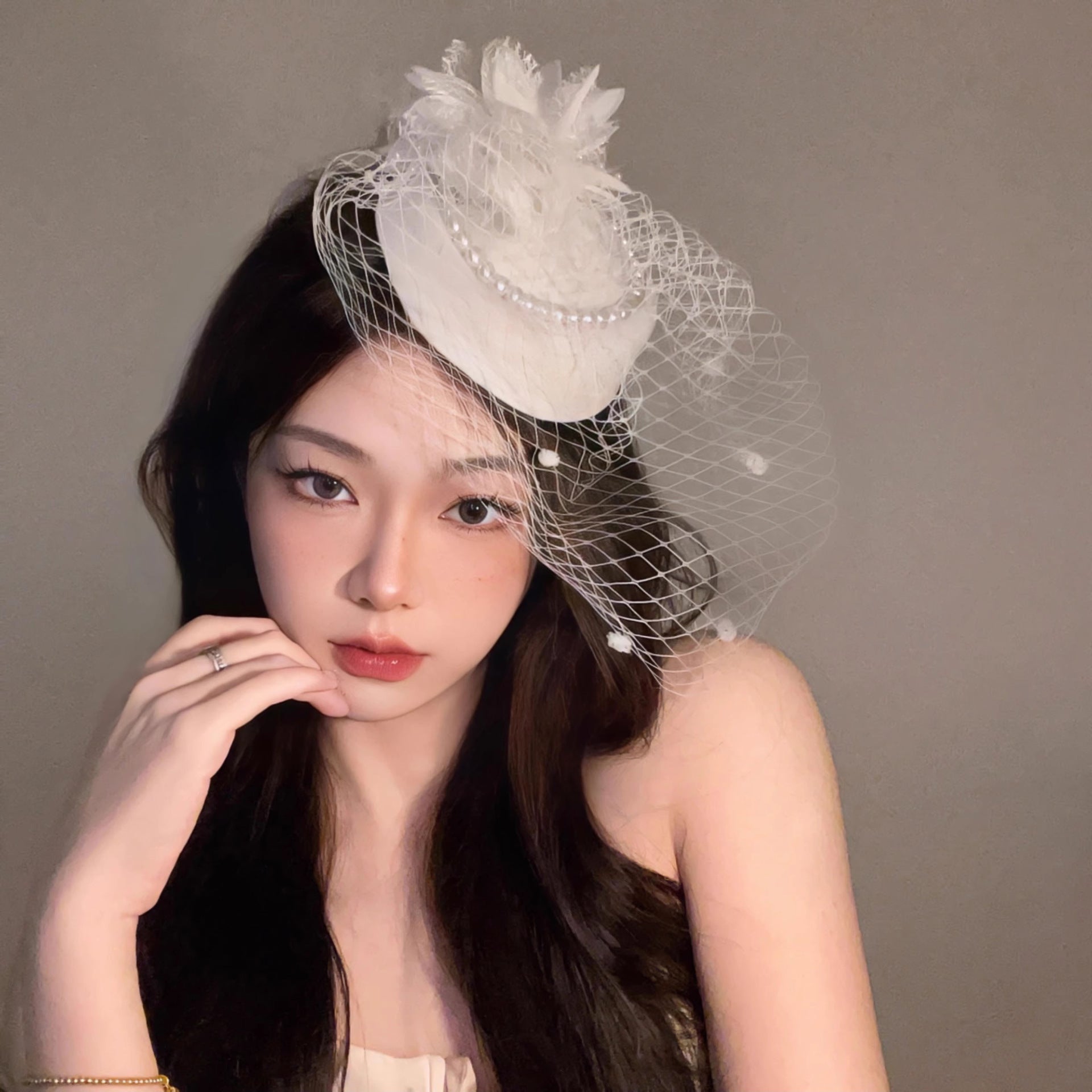 Wholesale Fascinators Hats Headwear 100% Wool Beret Hat Pillbox Hat Veil Hat Wedding Cocktail Elegant Wedding With Feather Tulle Headpiece Headwear